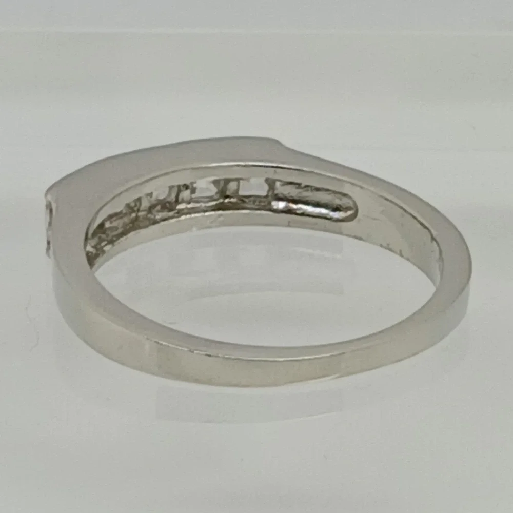 Silver Tone Princess Cut 5 Stone Channel Set Cubic Zirconia Band Ring Size 9